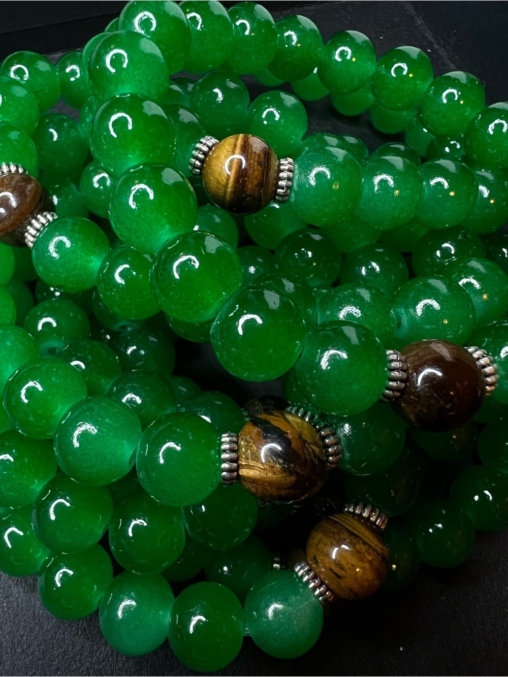 Tiger Eyes and Green Glass Beaded Stretchy Bracelet NWOT